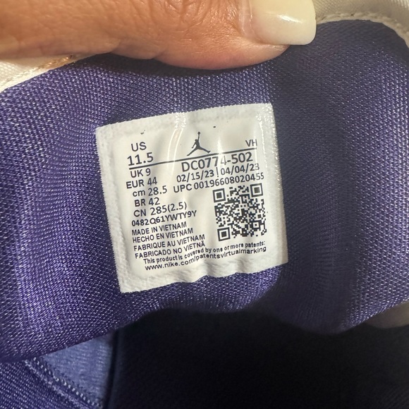 Nike Air Jordan 1 Low Sky J Purple - Picture 4 of 6
